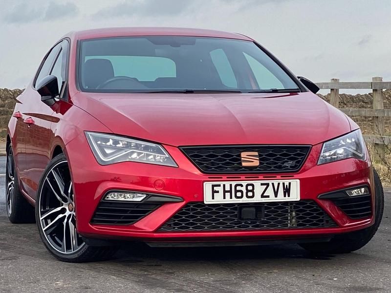 Desire red Used 2019 Cupra Leon Hatchback | £18,290 (Fair price) - Image 1/4