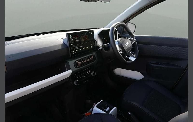 New Dacia Spring Extreme 47 kW (65 HP) 2025 Beige Hatchback