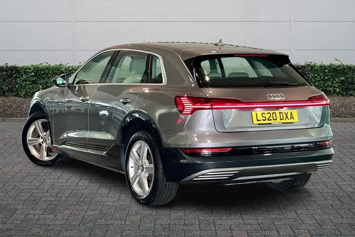 Used Audi e-tron Advanced 230 kW (313 HP) 2020 Grey SUV