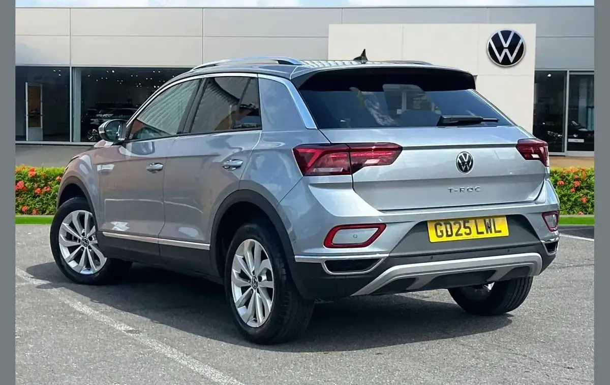 Used VW T-Roc Style 150 HP (110 kW) 2025 Silver SUV