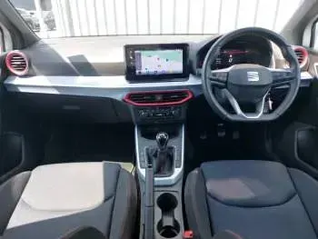 Used Seat Arona FR 115 HP (84 kW) 2025 White SUV