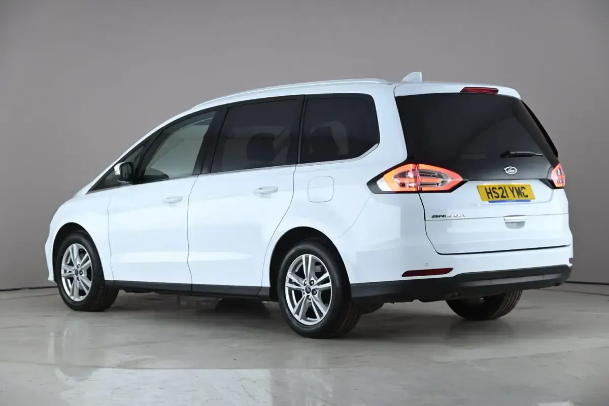 Begagnad Ford Galaxy Titanium 190 HK (139 kW) 2021 Vit Minibuss