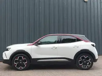Used Vauxhall Mokka SRi 100 kW (136 HP) 2021 White SUV