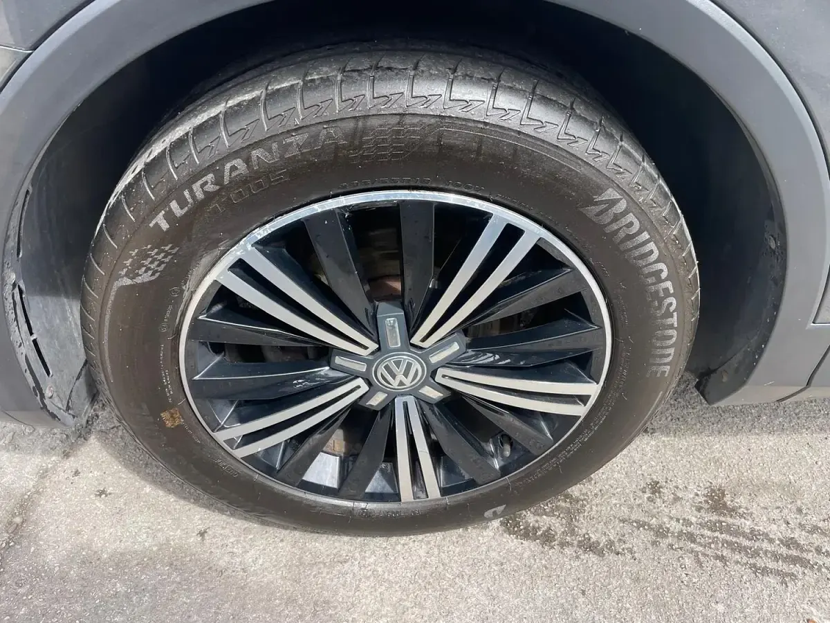 Used VW Tiguan SE 150 HP (110 kW) 2017 Grey SUV