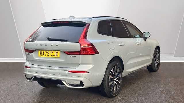 Used Volvo XC60 Plus 250 HP (183 kW) 2024 Grey SUV