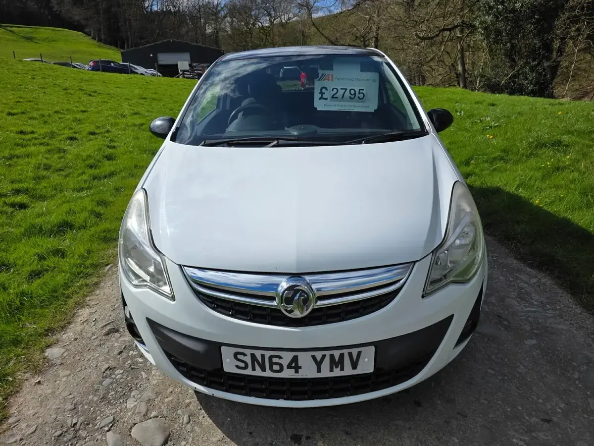 Used Vauxhall Corsa Edition 2014 White Hatchback