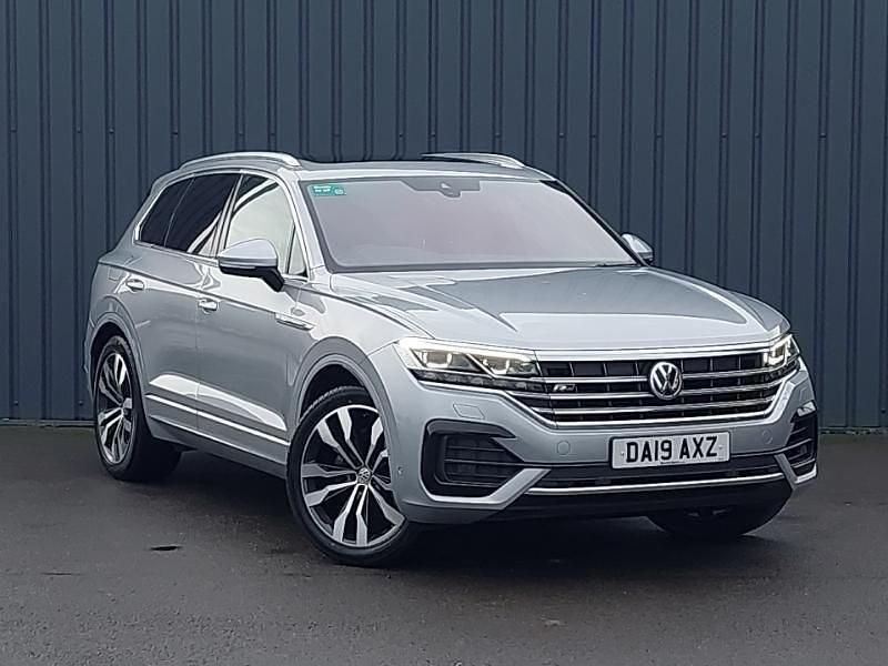 Silver Used 2019 VW Touareg R-line SUV | £27,998 (A bit pricey) - Image 1/4
