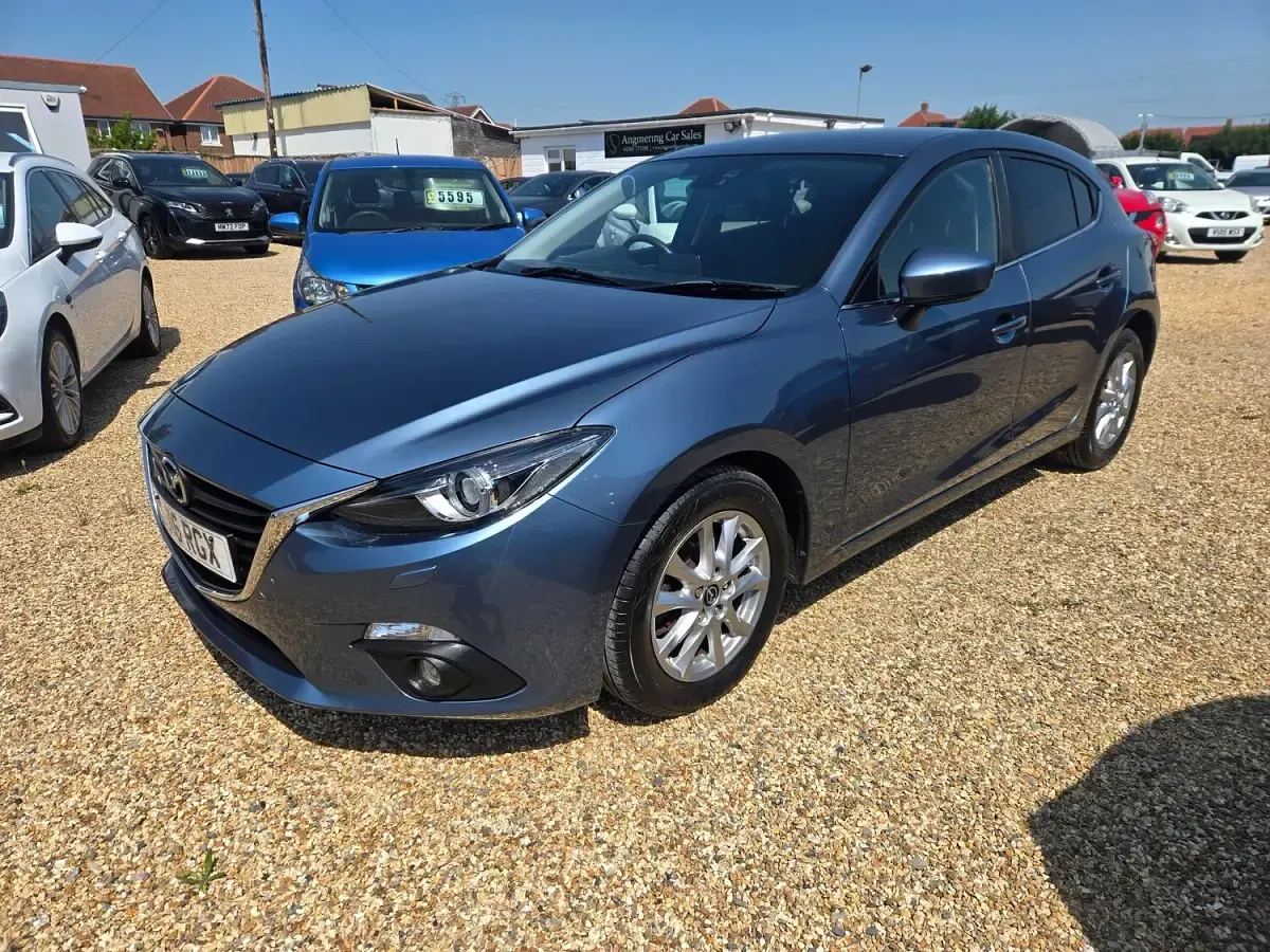 Used Mazda 3 165 HP (121 kW) 2016 Blue Hatchback