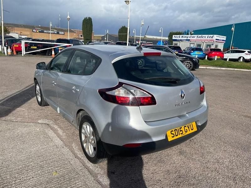 Used Renault Mégane III Dynamique 2015 Silver Hatchback