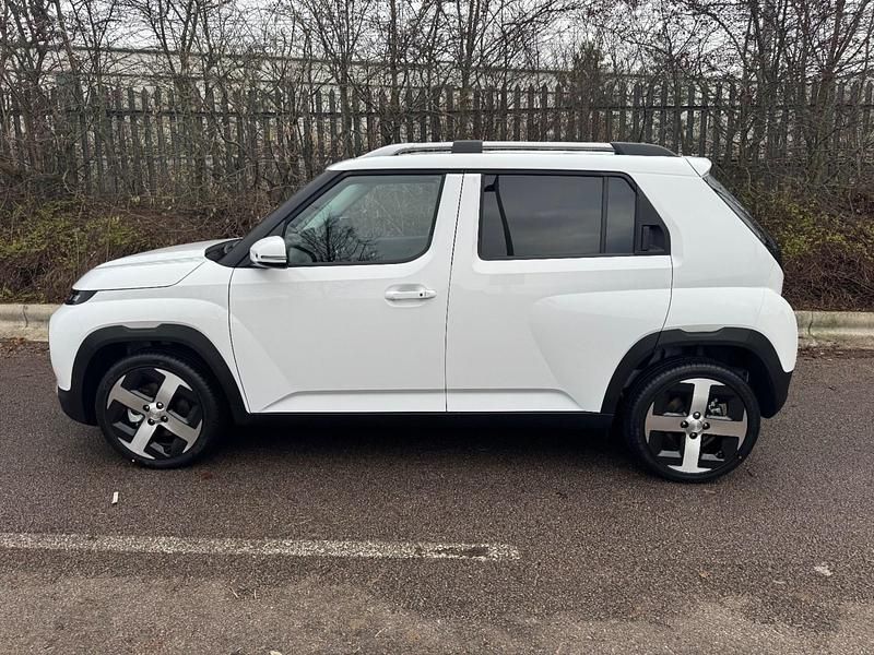 New Hyundai Inster 85 kW (116 HP) 2025 White Hatchback