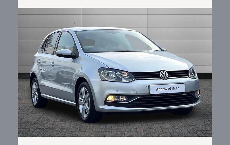 Used VW Polo Edition 90 HP (66 kW) 2017 Reflex silver Hatchback