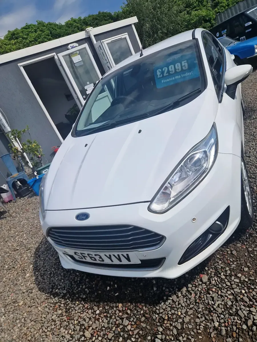 Used Ford Fiesta Titanium X 95 HP (69 kW) 2013 White Hatchback