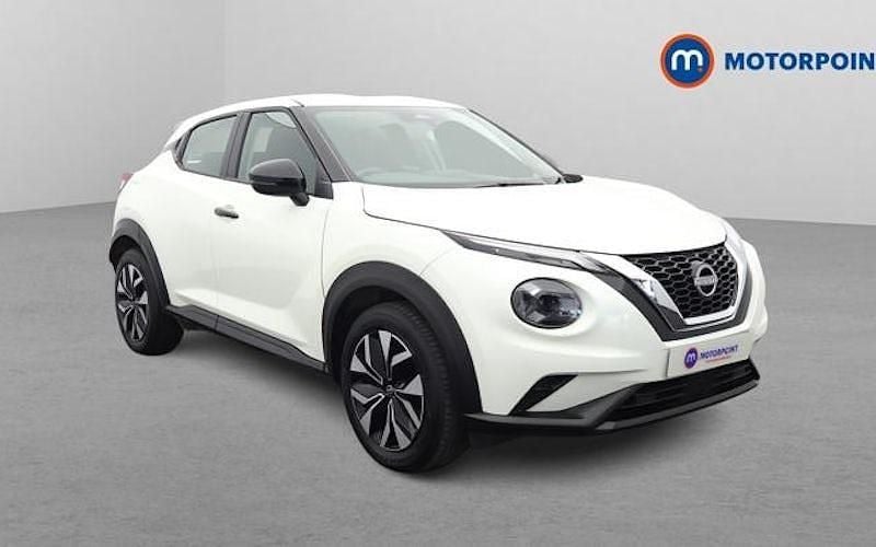 Usado Nissan Juke Acenta Premium 114 HP (83 kW) 2025 SUV