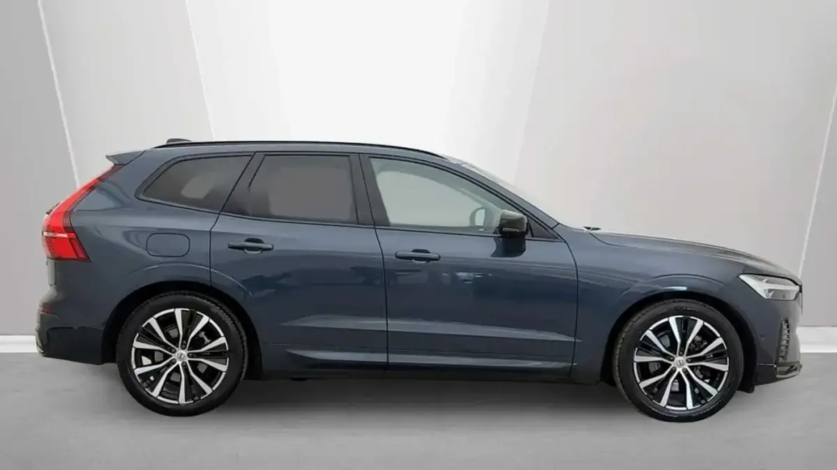 Used Volvo XC60 Ultra 250 HP (183 kW) 2025 Denim blue SUV