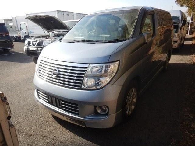 Used Nissan Elgrand 2005 Blue MPV
