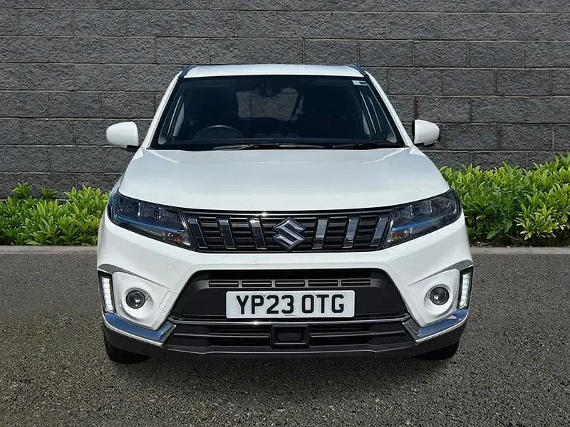 Used Suzuki Vitara SZ-T 129 HP (94 kW) 2023 White SUV