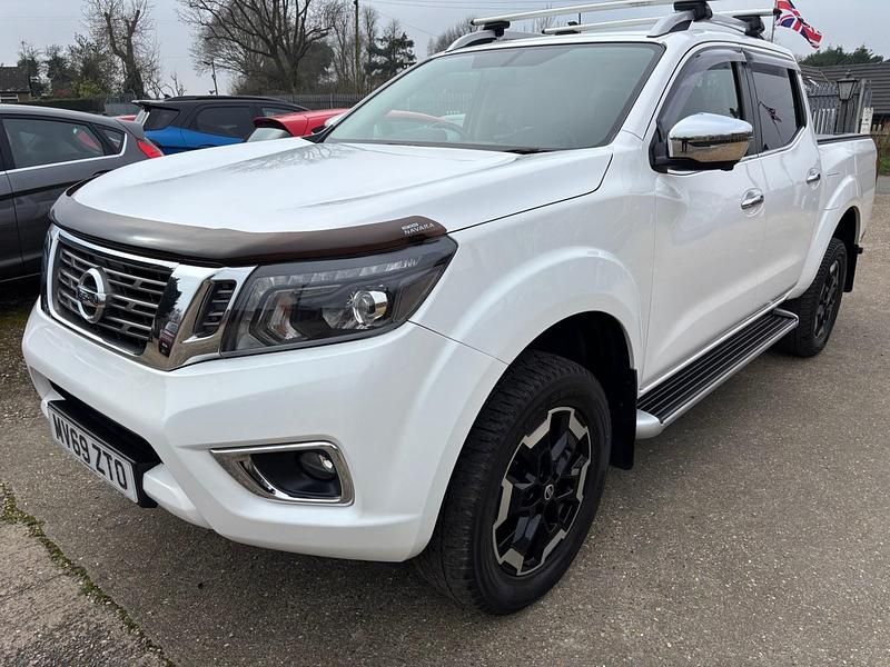 Used Nissan Navara Tekna 2019 White Pickup