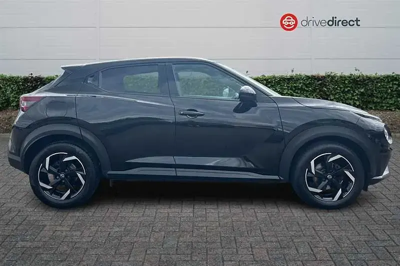 Used Nissan Juke N-Connecta 114 HP (83 kW) 2023 Black SUV