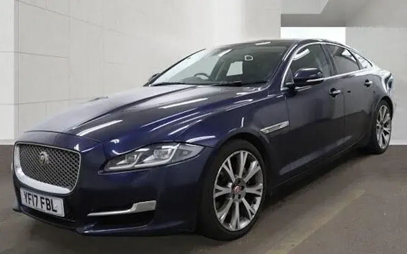Used Jaguar XJ Portfolio 300 HP (220 kW) 2019 Sedan