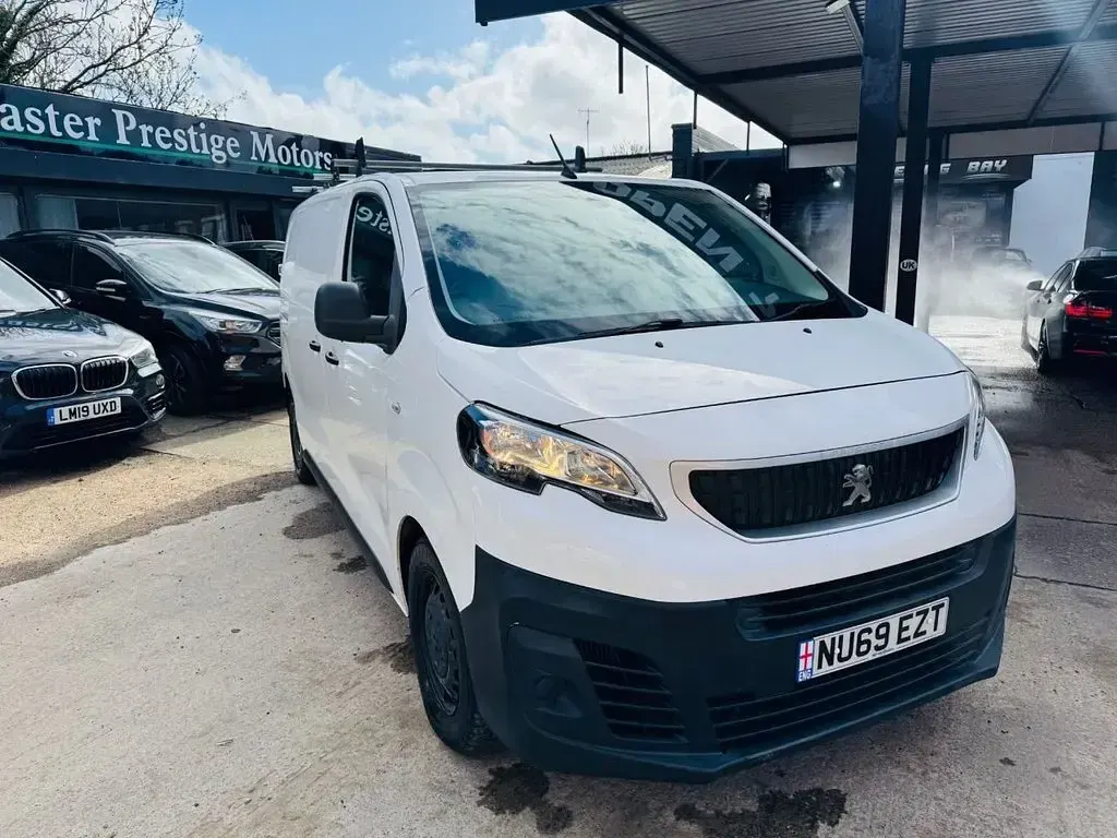 Käytetty Peugeot Expert 2019 Valkoinen Van