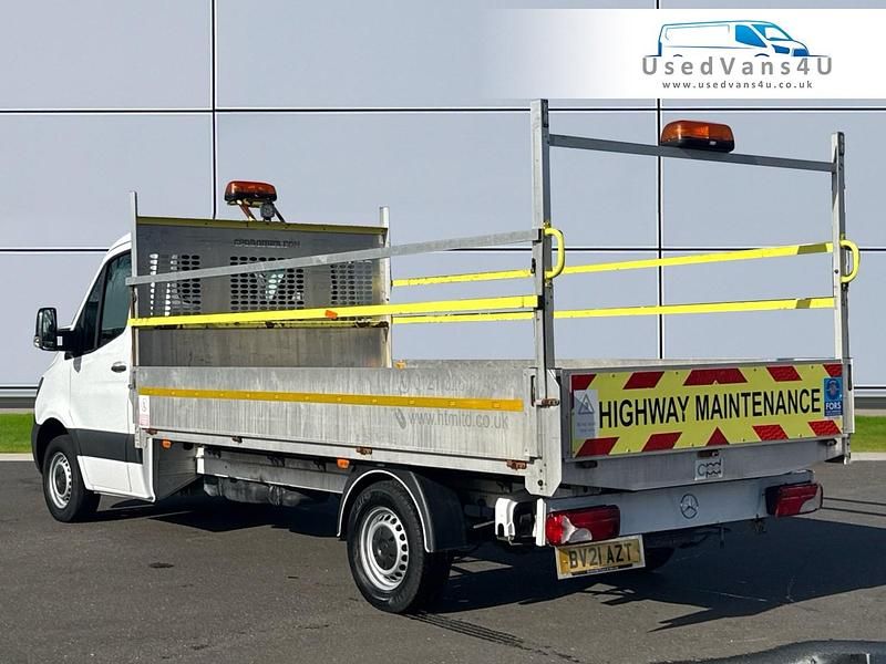 Used Mercedes Sprinter Progressive 150 HP (110 kW) 2021 White Van