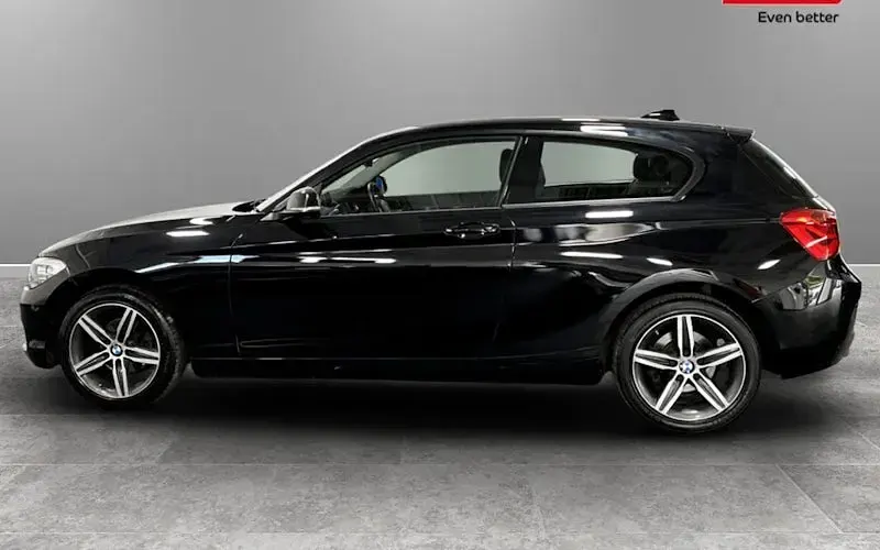 Gebraucht BMW 118 Sport Line 150 PS (110 kW) 2019 Kleinwagen