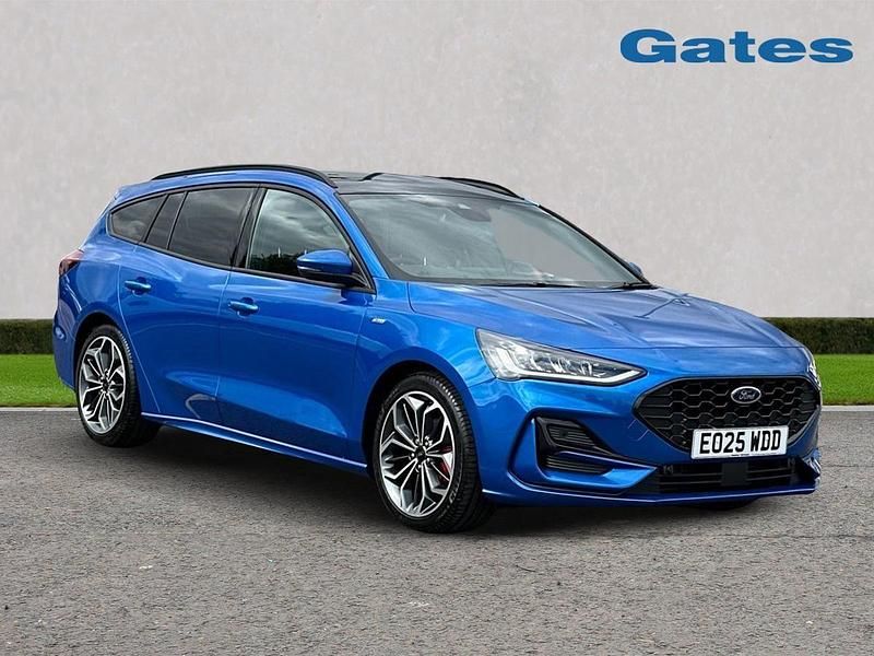 Blue New 2025 Ford Focus ST-Line X Estate | £26,699 (Expensive) - Image 1/4