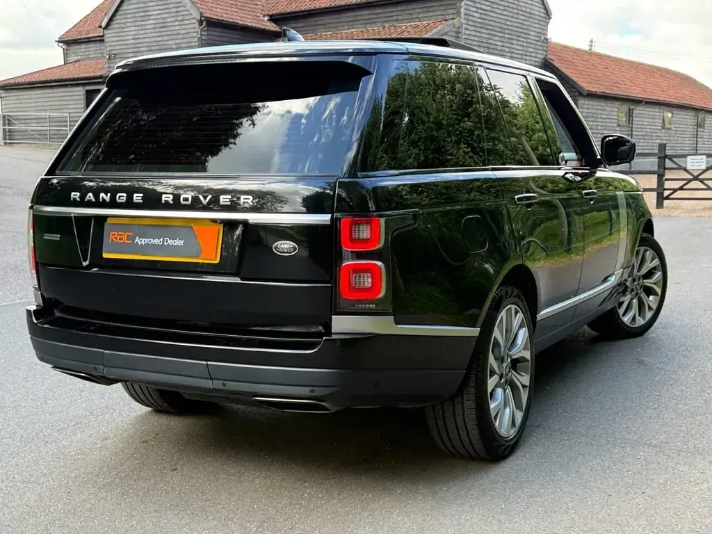 Used Land Rover Range Rover Autobiography 275 HP (202 kW) 2020 Black SUV