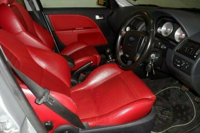 Używany Ford Mondeo 2002 Hatchback