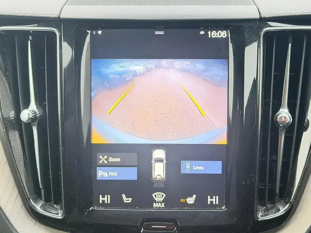 Used Volvo XC60 Inscription 235 HP (172 kW) 2019 SUV