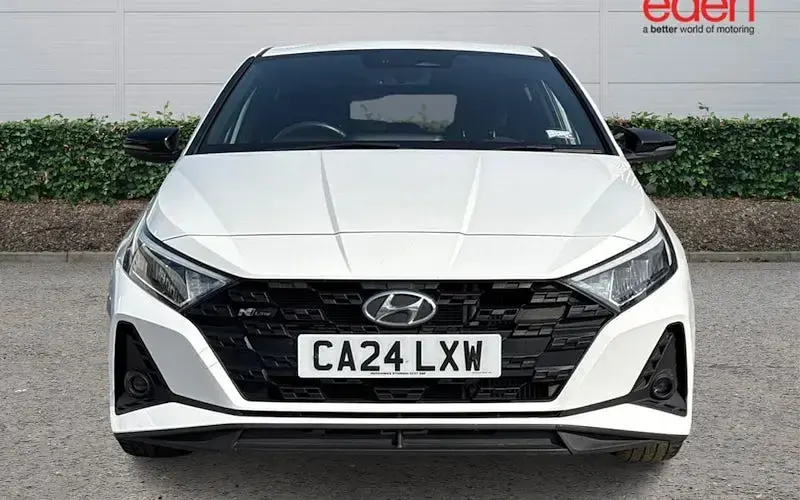 Used Hyundai i20 N Line 120 HP (88 kW) 2023 White Hatchback