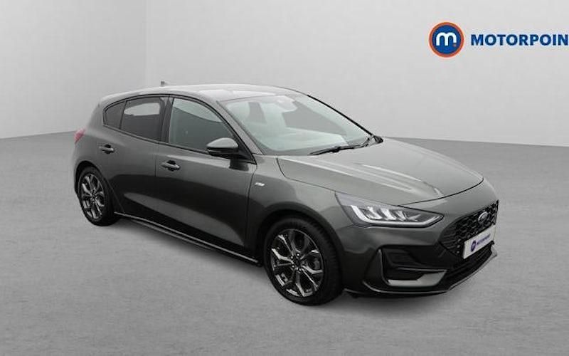 Used Ford Focus ST-Line 125 HP (91 kW) 2023 Grey Hatchback
