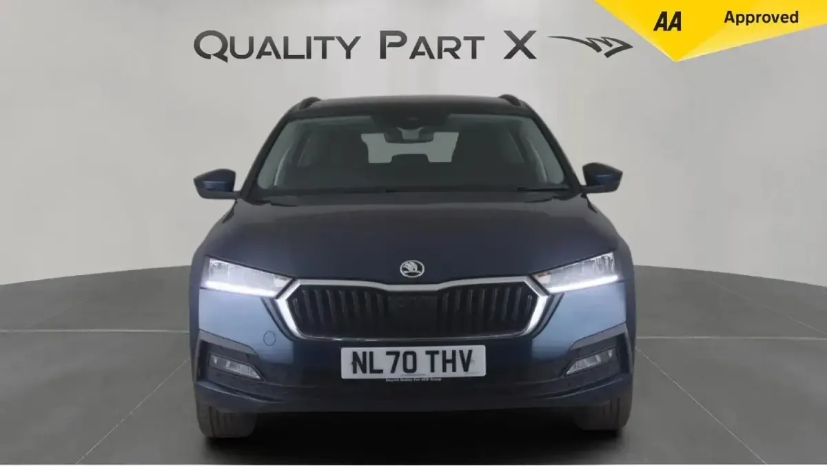 Used Skoda Octavia SE First Edition 150 HP (110 kW) 2020 Blue Estate