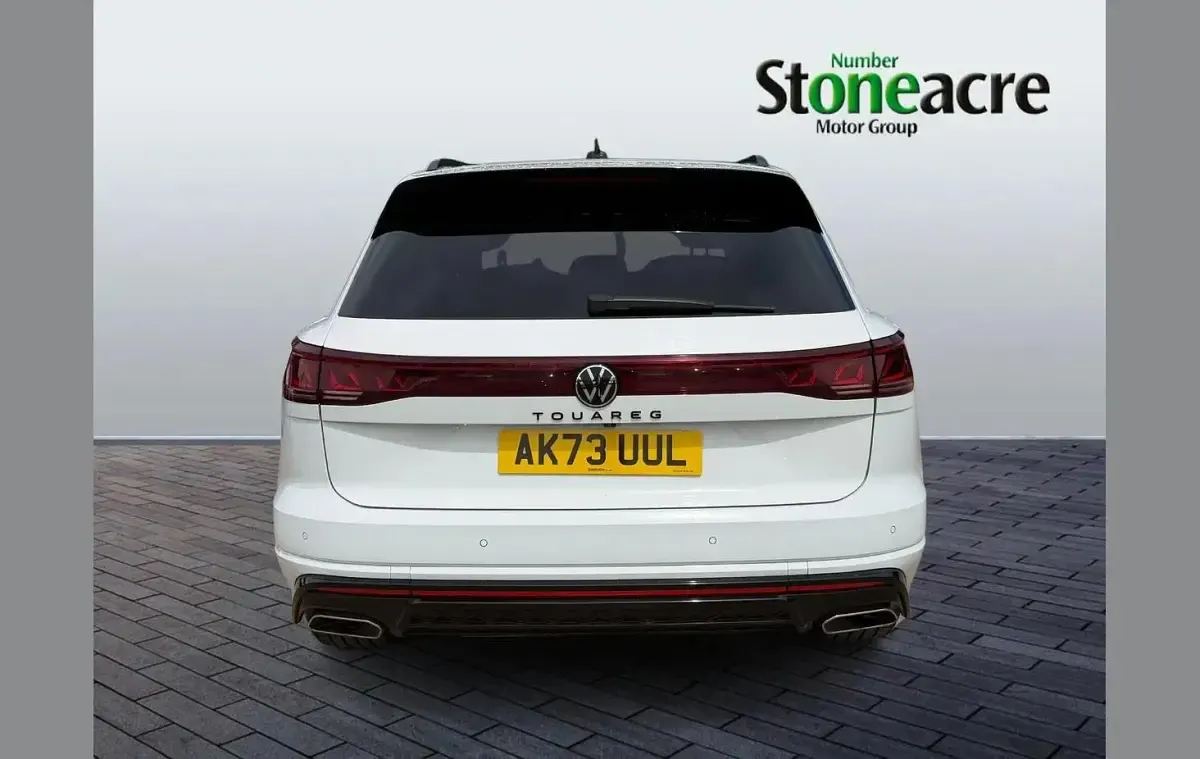Used VW Touareg Black Edition 286 HP (210 kW) 2024 White SUV