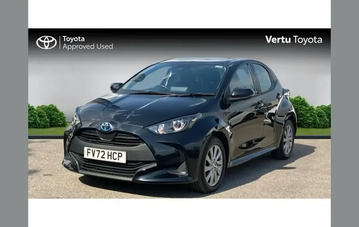 Used Toyota Yaris 116 HP (85 kW) 2022 Black Hatchback