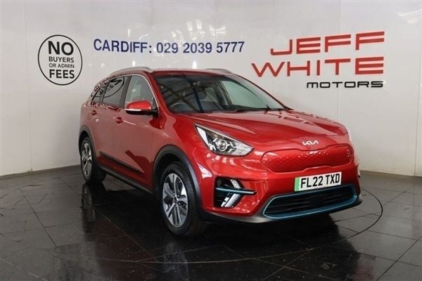 Red Used 2022 Kia Niro Play SUV | £15,488 (Super price) - Image 1/4