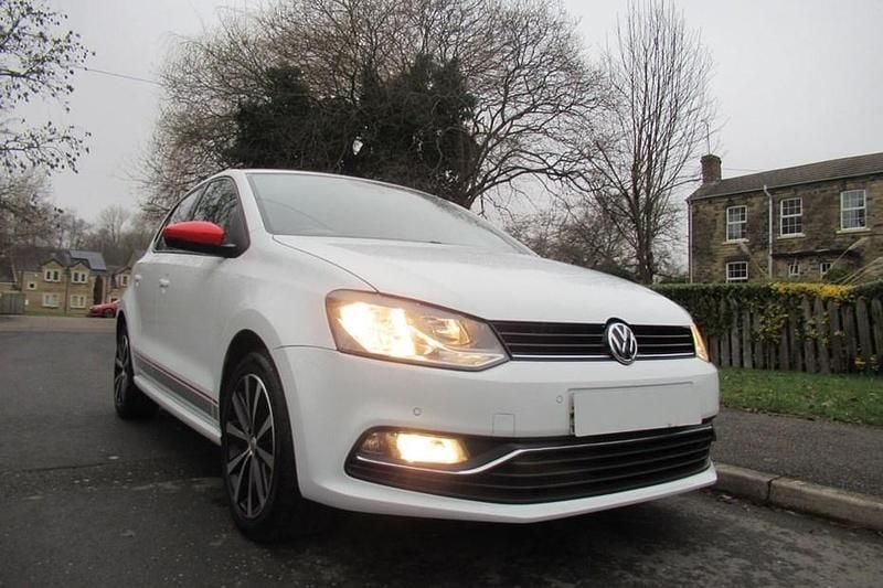Used VW Polo Beats 75 HP (55 kW) 2017 White Hatchback