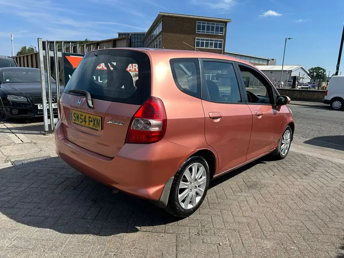 Used Honda Jazz SE 82 HP (60 kW) 2004 Orange Hatchback