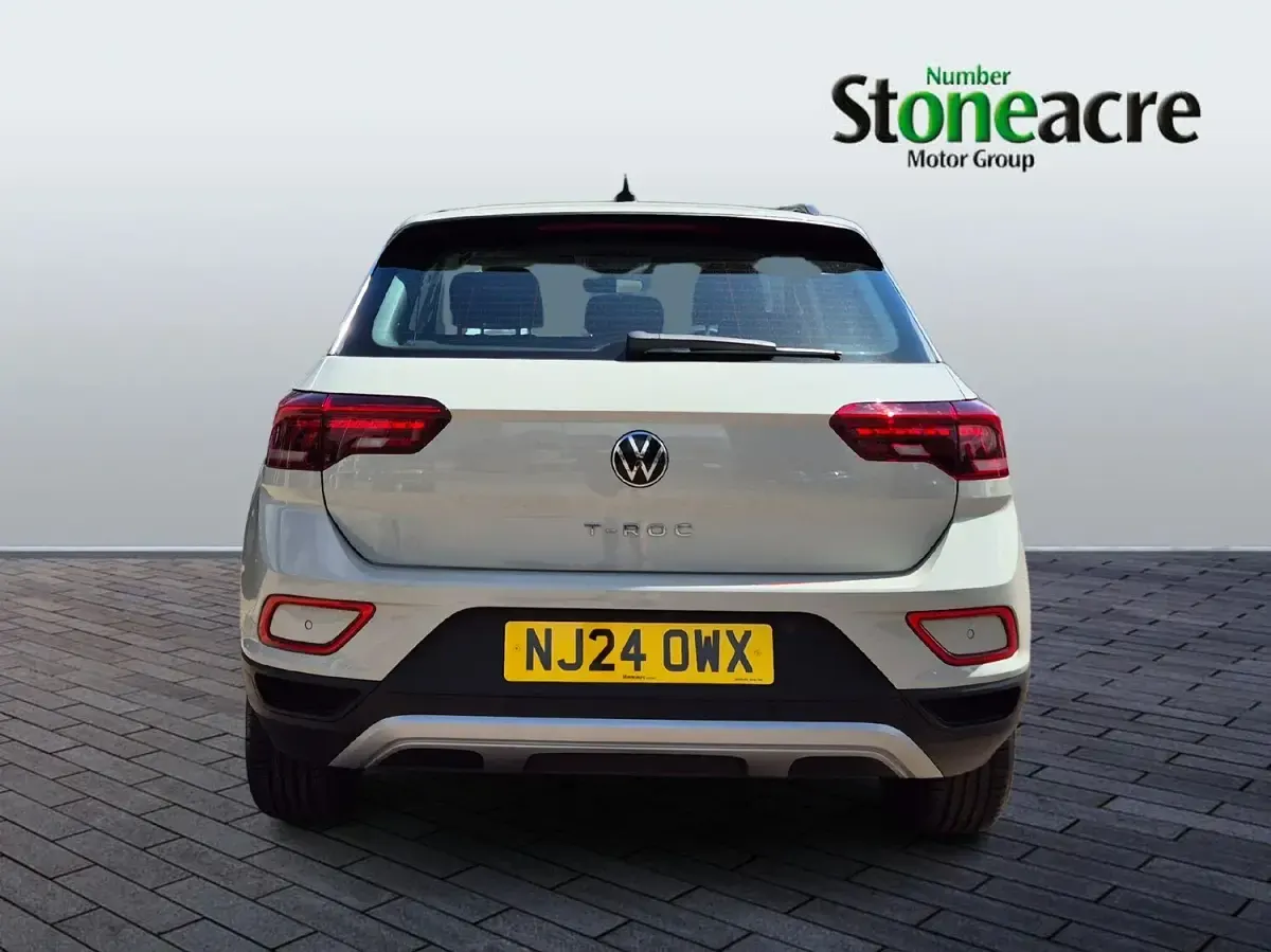 Used VW T-Roc Life 150 HP (110 kW) 2024 Grey SUV