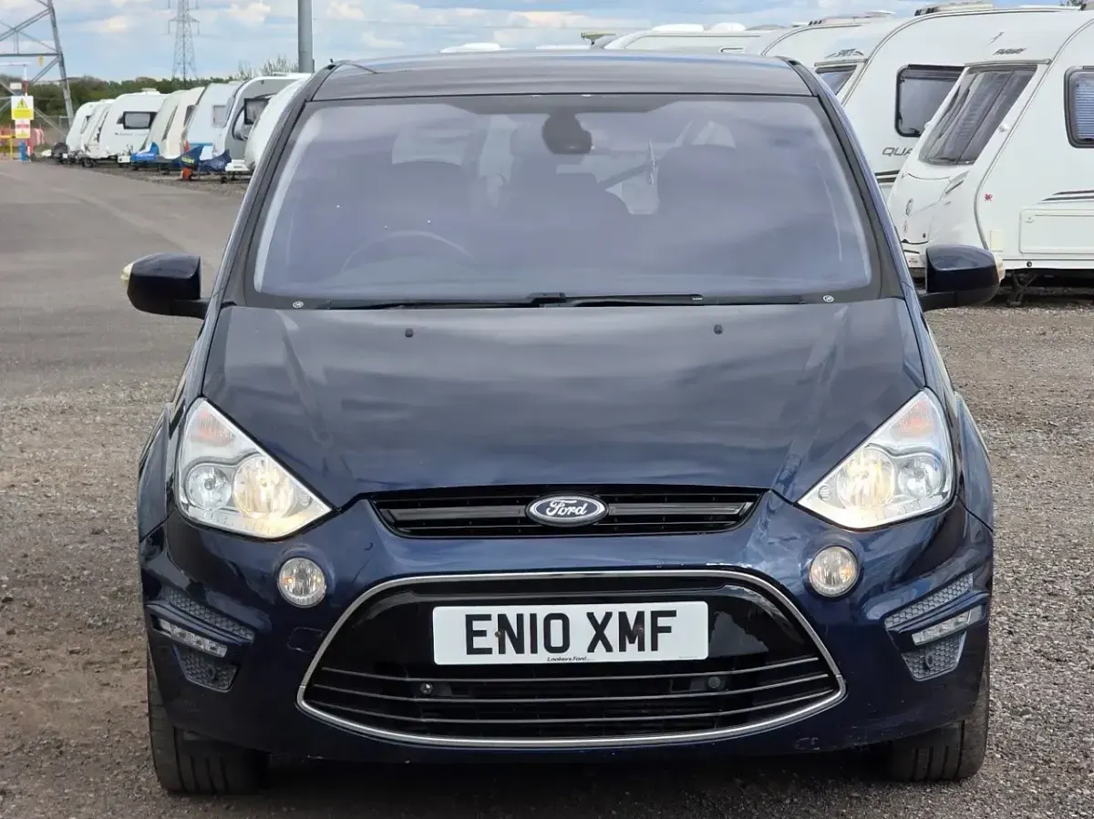 Usado Ford S-MAX Titanium 140 HP (102 kW) 2010 Azul Monovolume