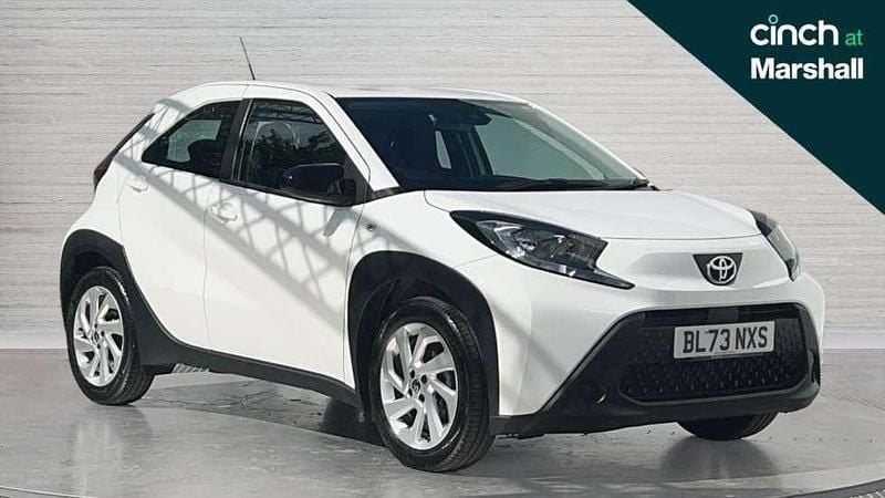 White Used 2023 Toyota Aygo PURE Hatchback | £12,376 (Fair price) - Image 1/4
