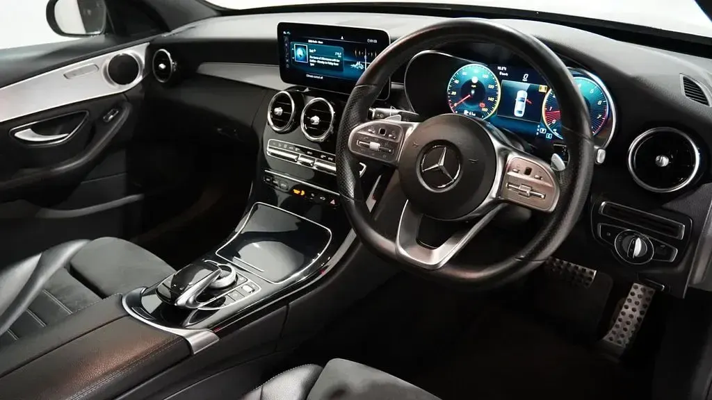 Used Mercedes C300 AMG line 258 HP (189 kW) 2019 Blue Sedan