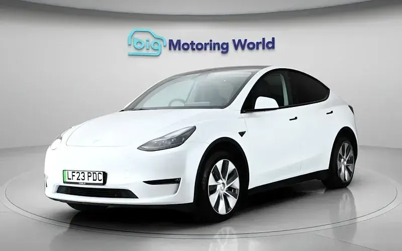 Used Tesla Model Y Long Range AWD 286 kW (389 HP) 2025 SUV