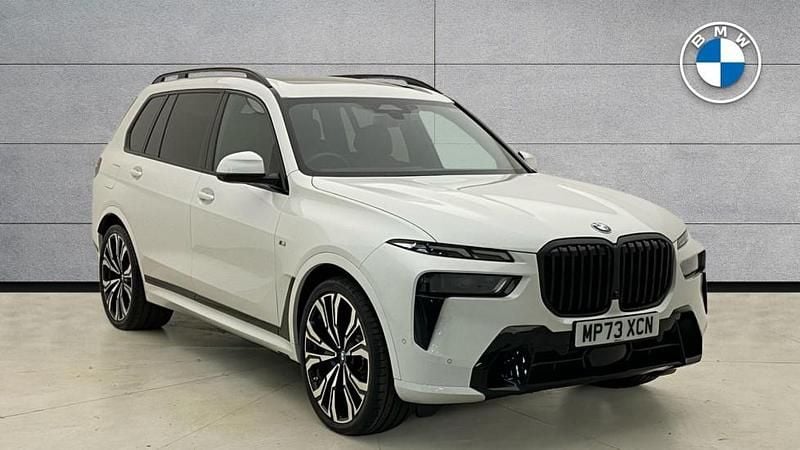 White Used 2023 BMW X7 M Sport SUV | £71,580 (Fair price) - Image 1/4