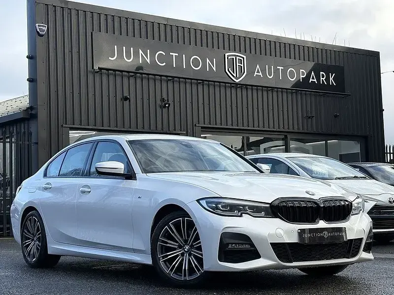 Begagnad BMW 318 M Sport 2021 Vit Sedan