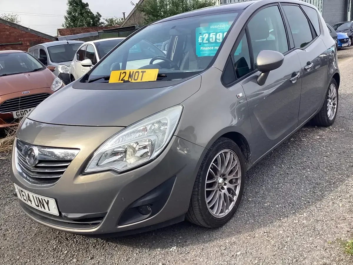 Used Vauxhall Meriva 2014 Brown MPV