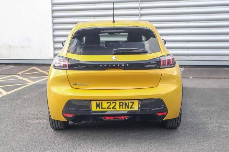 Yellow Used 2022 Peugeot e-208 Allure Premium Hatchback | £12,100 (Good price) - Image 1/4