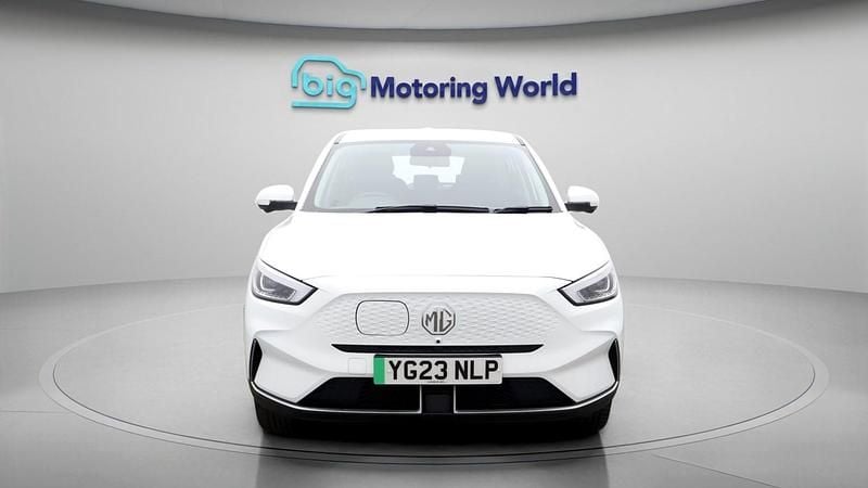 Used MG ZS SE 128 kW (175 HP) 2023 White SUV