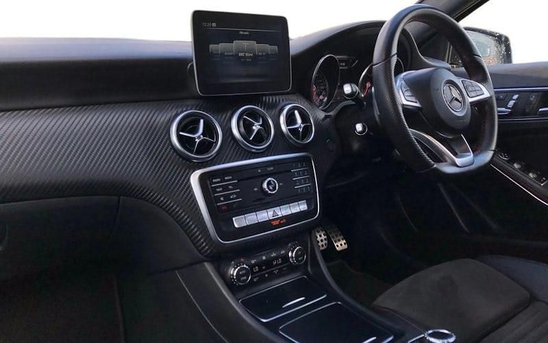 Used Mercedes A200 AMG Line Premium Plus 136 HP (100 kW) 2018 Black Hatchback