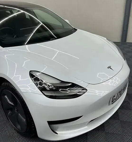 Used Tesla Model 3 Standard Range 239 kW (325 HP) 2020 White Sedan